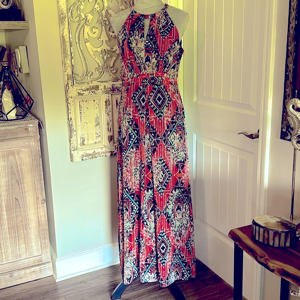 Emma & Michele Maxi Dress -      Size 10 - Multi Color